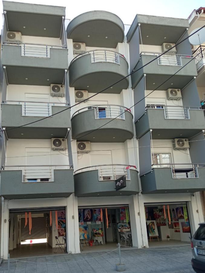 Artistic Rent Rooms & Apartments Nea Kallikrateia Exteriör bild